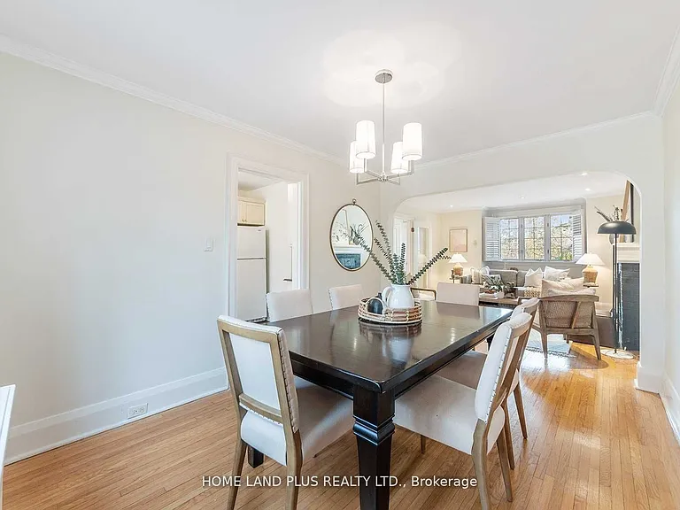 70 Mann Ave — Photo 8