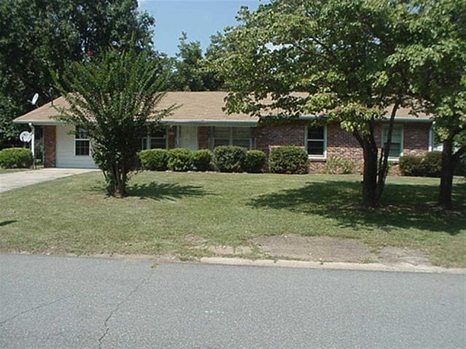 1st image of 213 Sonja Dr