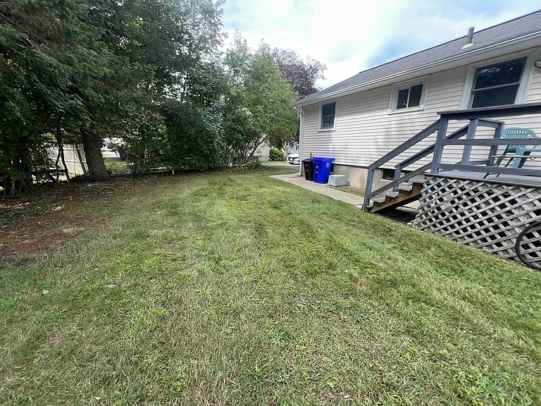 12 Saran Ave #12 — Photo 19