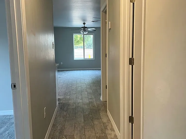 172 N 5th Ave — Photo 11