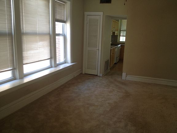 4th image of 5915 McPherson Ave #3