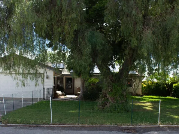 615 Dennison Ln, Bakersfield, CA 93306