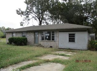 417 E Holly St, Lonoke, AR 72086