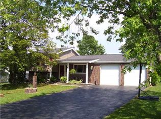 8 Rampart St, Rochester, NY 14623