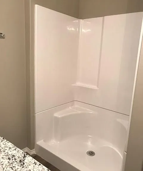 604 SW Loudon Dr #1 — Photo 9