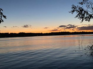 44516 Woodman Dr, Paw Paw, MI 49079