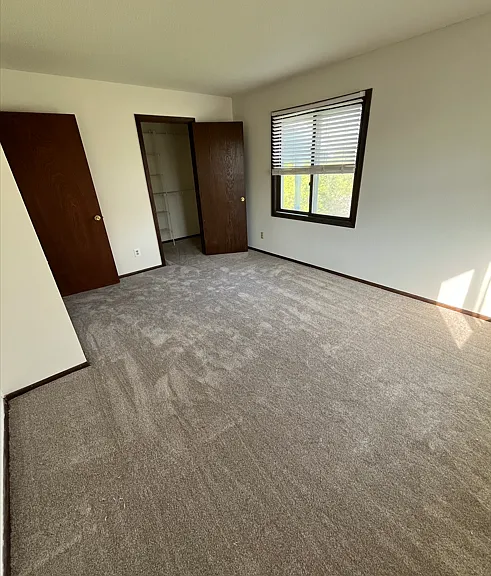 1201 Hillcrest Ct — Photo 11