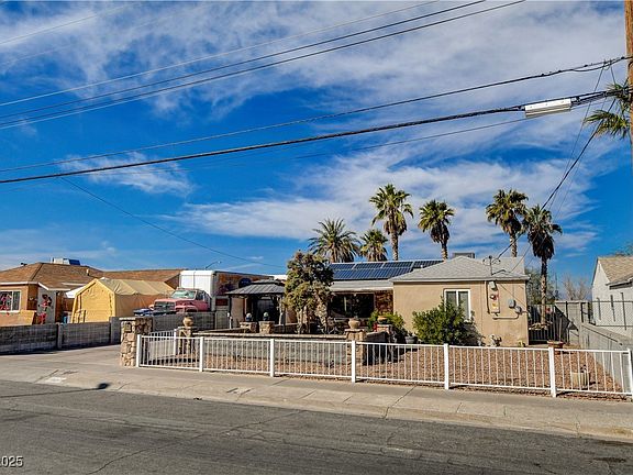 3rd image of 132 Continental Ave