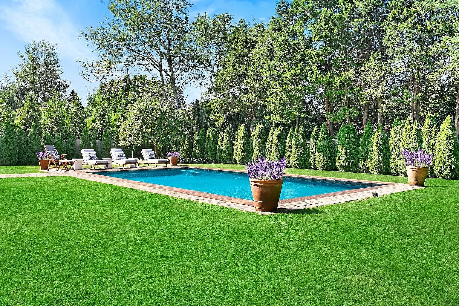 East Hampton Village Home with Pool — Photo 4