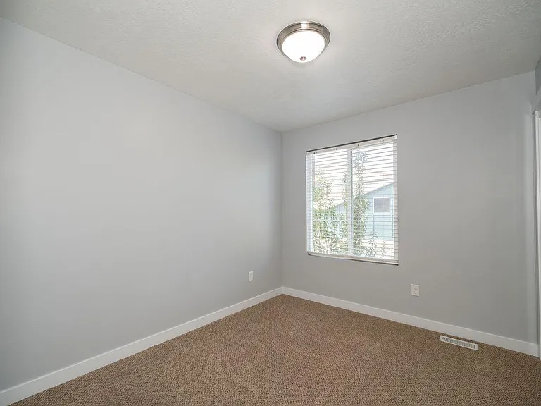 11216 S Summer Heights Dr W — Photo 18