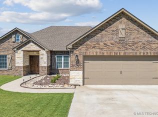 2664 W 520th Rd, Pryor, OK 74361