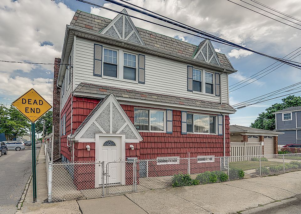 1st image of 28 Lois Ave