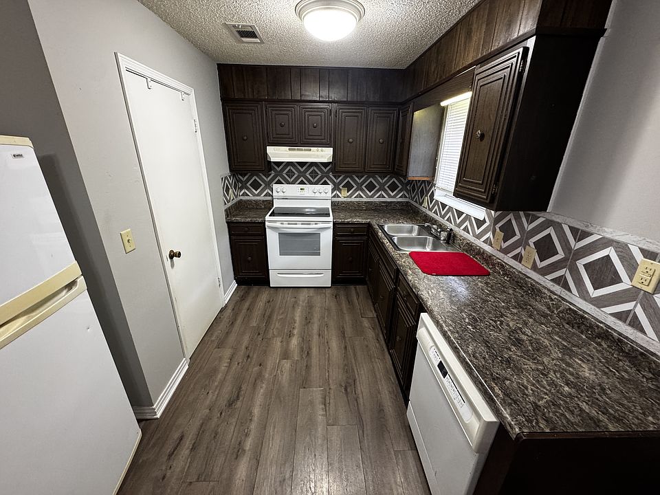 1st image of 4240 Del Almirante Cir