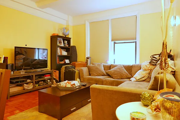 Rented by JK Dansar Corp | media 32