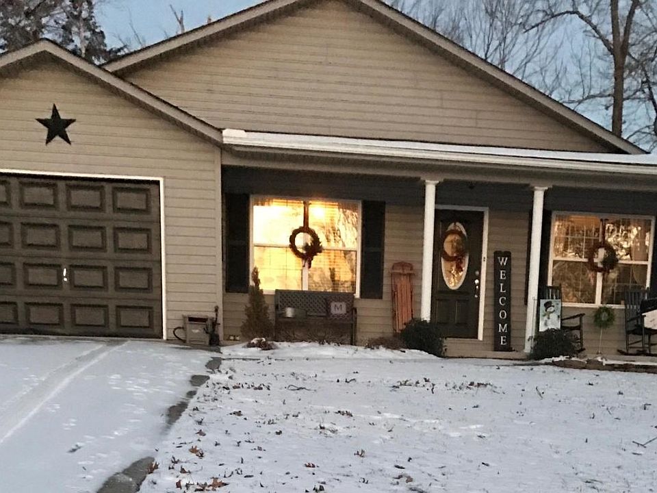 AFE75FB2-E3EC-4799-B0E1-478A6B0A9A11