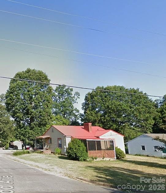 1st image of 950 Cliff Rd