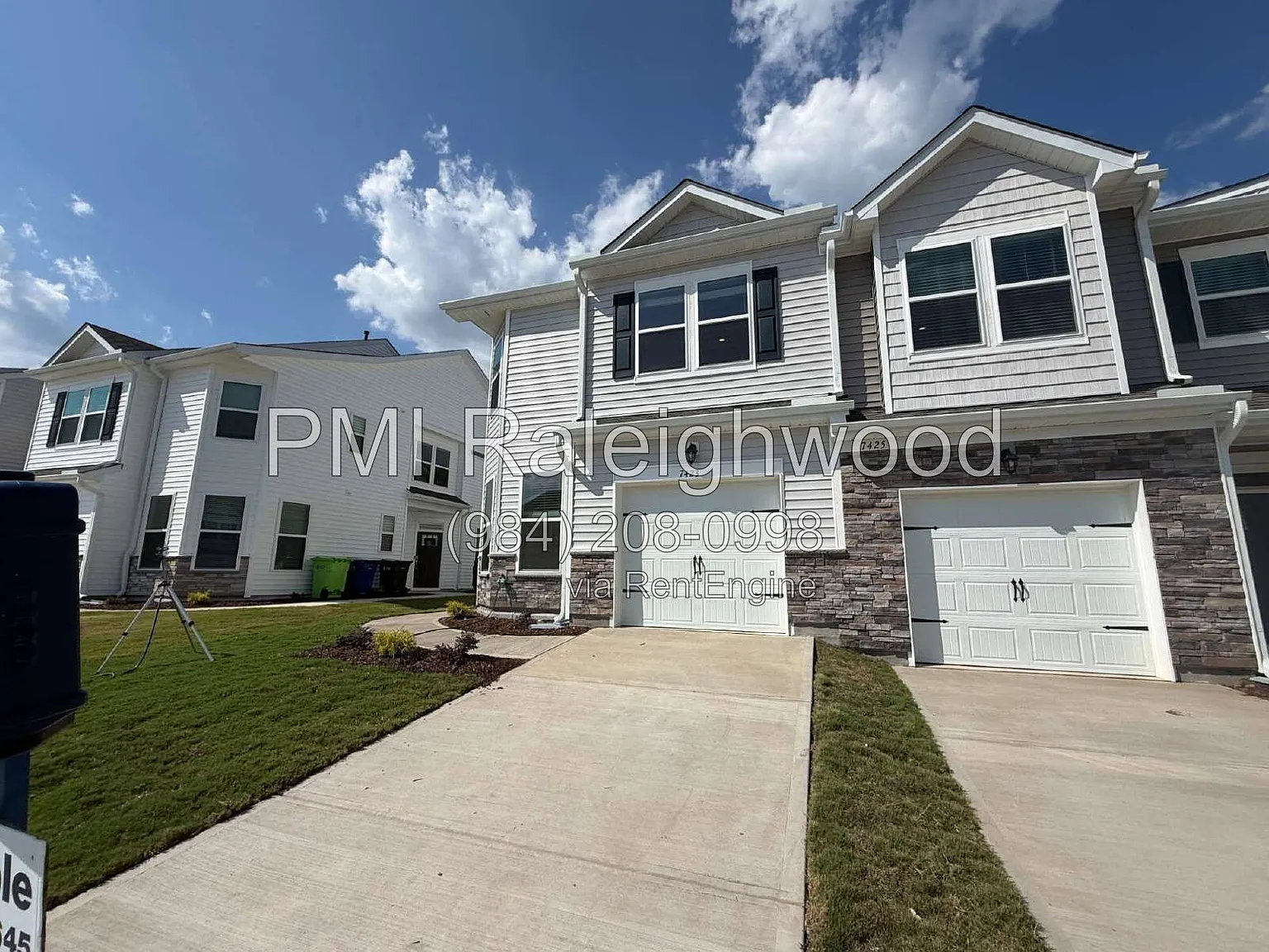 3 bed, 2.5 bath, 1763 sqft, $2,125 — Photo 2