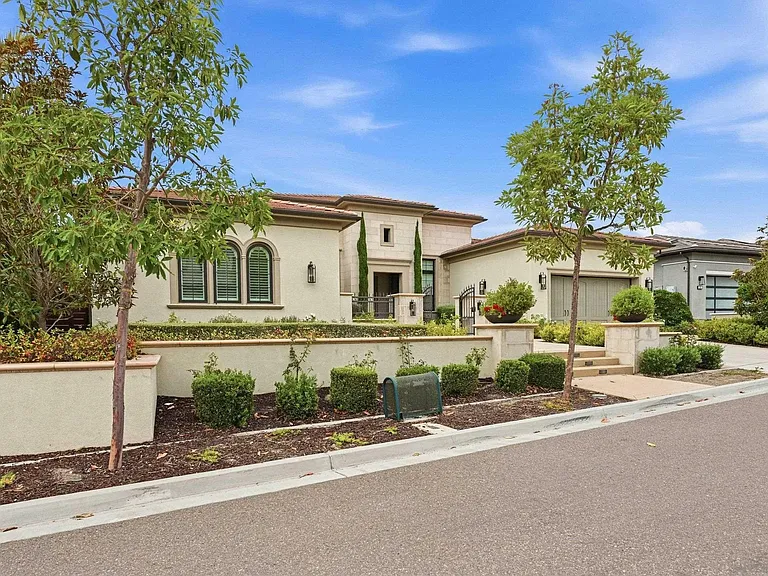 6210 Summit Crest Cir — Photo 35