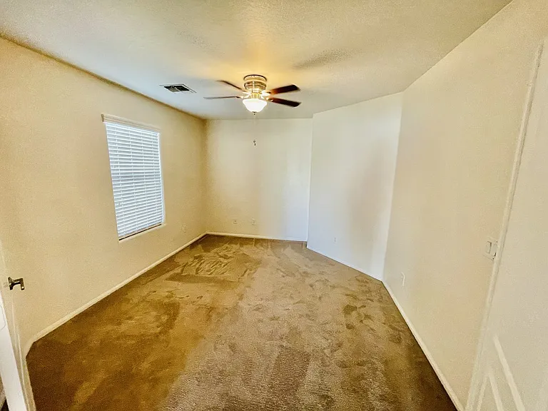 39974 W Thornberry Ln — Photo 18