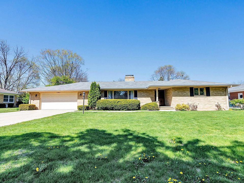 1st image of 151 Hilltop Dr
