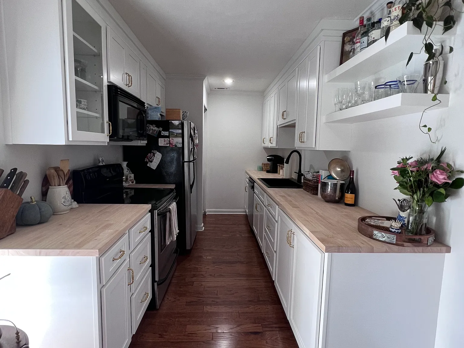 802 E Main St — Photo 2