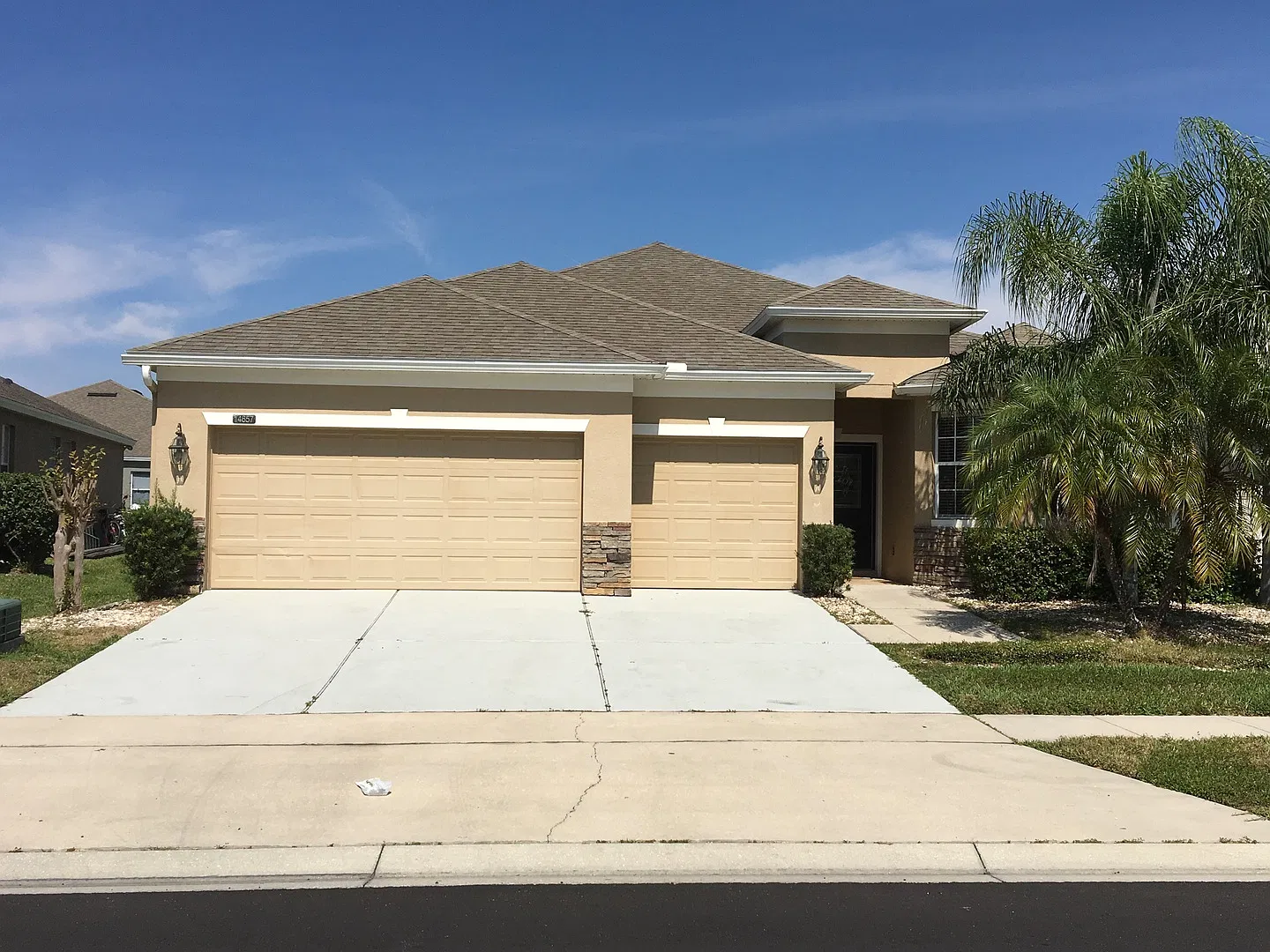 4 bed, 2177 sqft, $2,500 — Photo 2