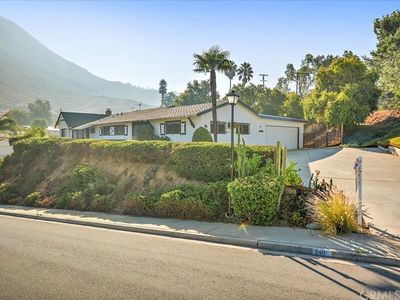 240 E Broadbent Dr, Riverside, CA, 92507