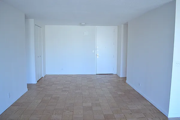 Rented by BLU Real Estate | media 6