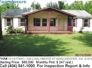 106 Chalybeate St, Manchester, GA 31816