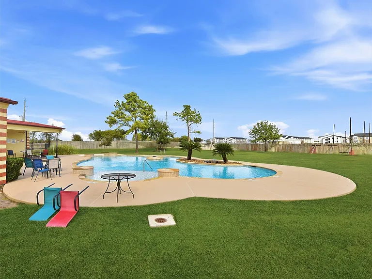 23207 Verita Ct — Photo 45