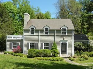 1 Munson Pond Ln, Pleasantville, NY 10570