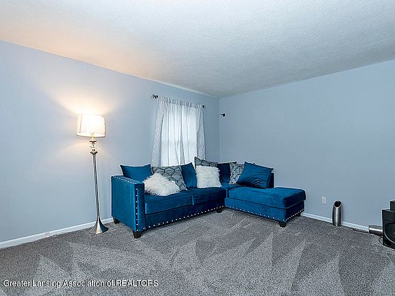 3rd image of 5995 Caleta Dr