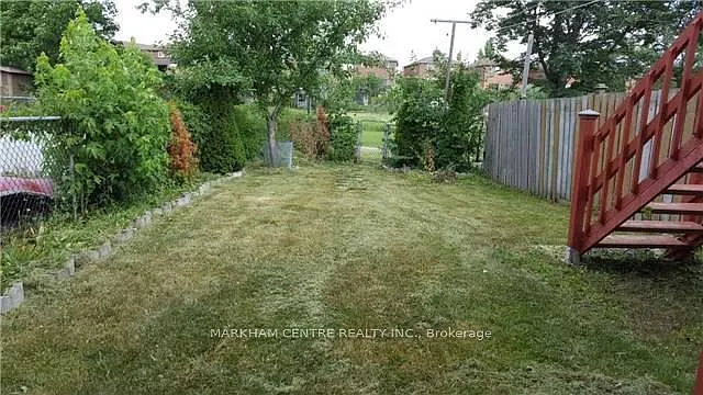 87 Andrea Ln #LOWER — Photo 11