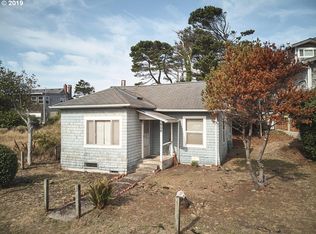 809 S Breaker Ave, Rockaway Beach, OR 97136