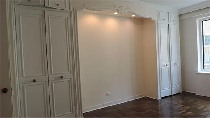 Rented by essential NEW YORK Real Estate | media 50