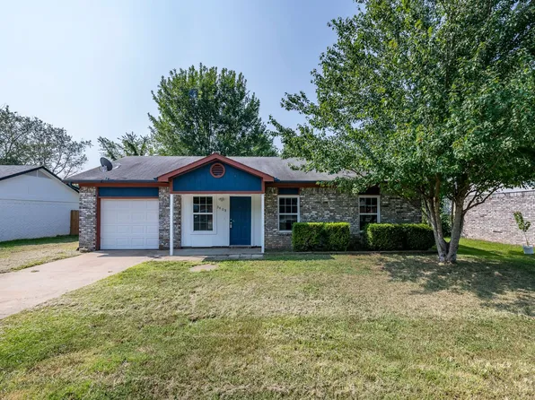 3408 W Olive St, Rogers, AR 72756