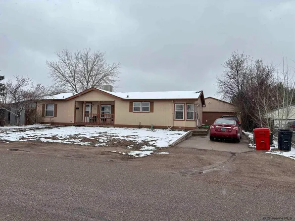 616 Sunridge Dr, Cheyenne, WY 82007