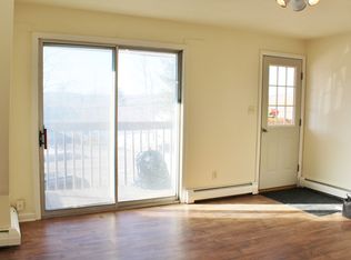 21 Hogan Rd APT 4, Lewiston, ME 04240