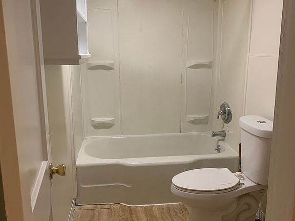 5th image of 48 Alfred St #202