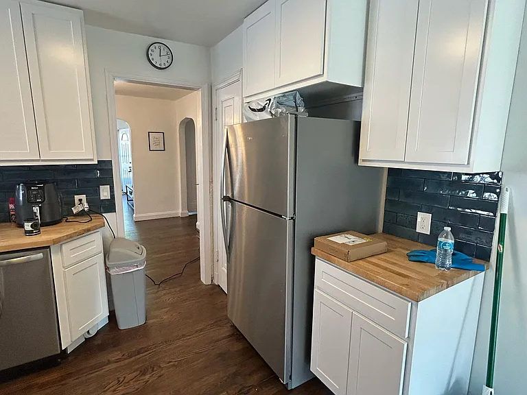 6042 Fyler Ave — Photo 10