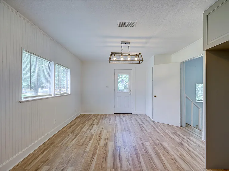 610 Linden St — Photo 23