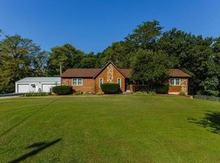33 Grove Ln, Troy, MO 63379
