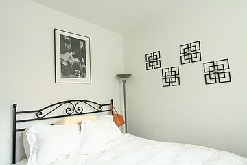 1st image of 4825 45th St APT 1F