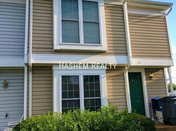 73 Sudbury Sq, Sterling, VA 20164