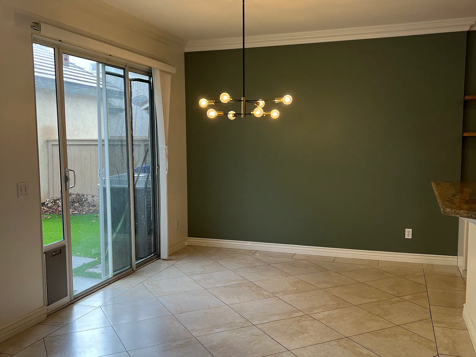 4 bed, 1700 sqft, $4,500 — Photo 4