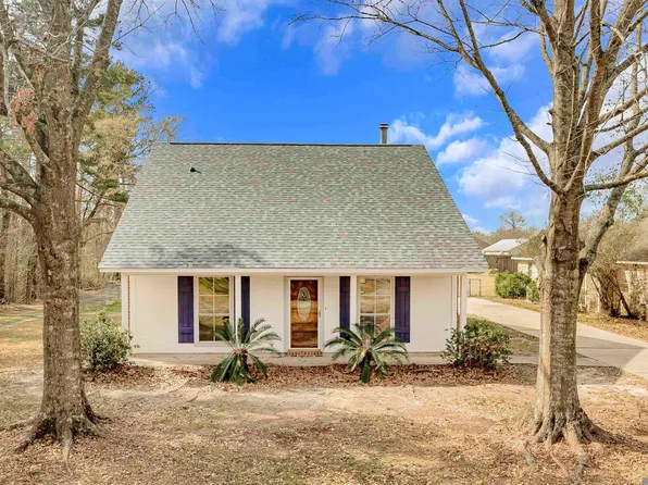 30377 Fairway View Dr, Denham Springs, LA 70726