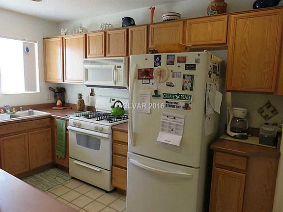3rd image of 4840 Marco Polo St #B