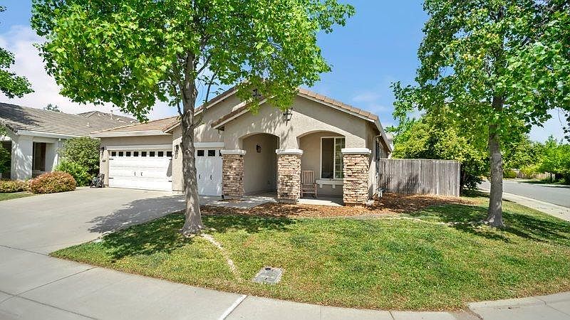 1st image of 1740 Delouch Dr