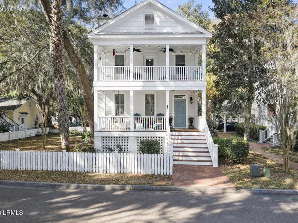 4 Battery Point Ln, Beaufort, SC 29902