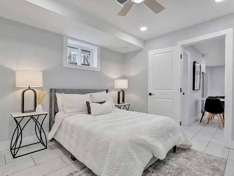 413 Ingraham St NW — Photo 10